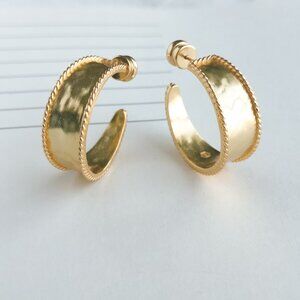 Julie Vos Savoy Small Hoop Earrings